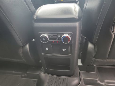 Used 2021 Ford Explorer Limited w/ Equipment Group 301A image 5