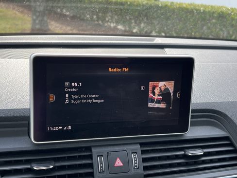 Used 2018 Audi Q5 2.0T Premium Plus w/ Premium Plus Package image 24