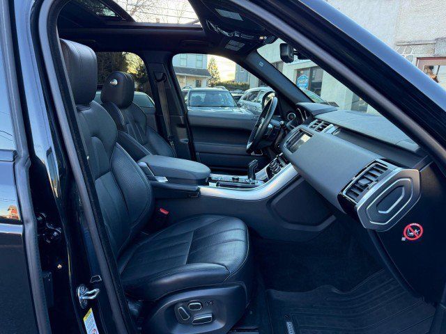 Used 2015 Land Rover Range Rover Sport Supercharged AWD/4WD image 13