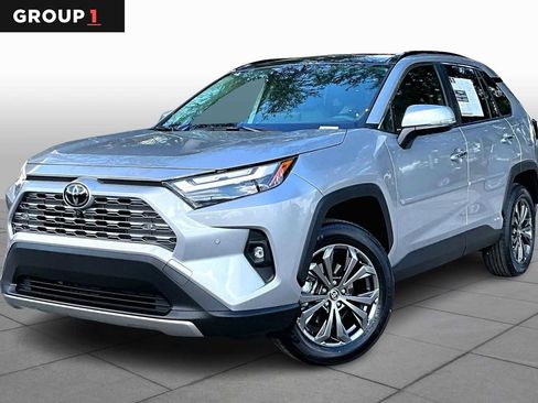 Used 2025 Toyota RAV4 Limited image 1