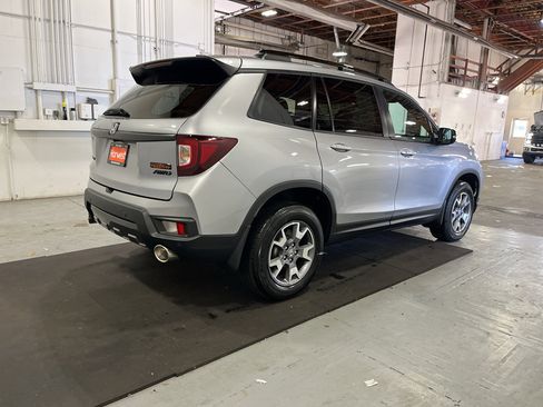 Used 2022 Honda Passport TrailSport image 10