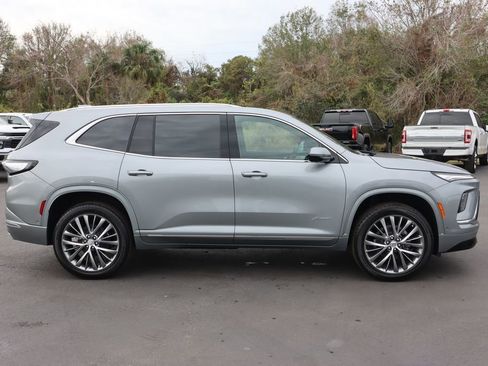 New 2026 Buick Enclave Avenir w/ Super Cruise Package image 4