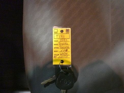 Used 2021 Toyota Tacoma SR image 27