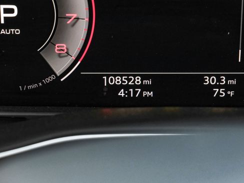 Used 2020 Audi Q8 Premium Plus image 20