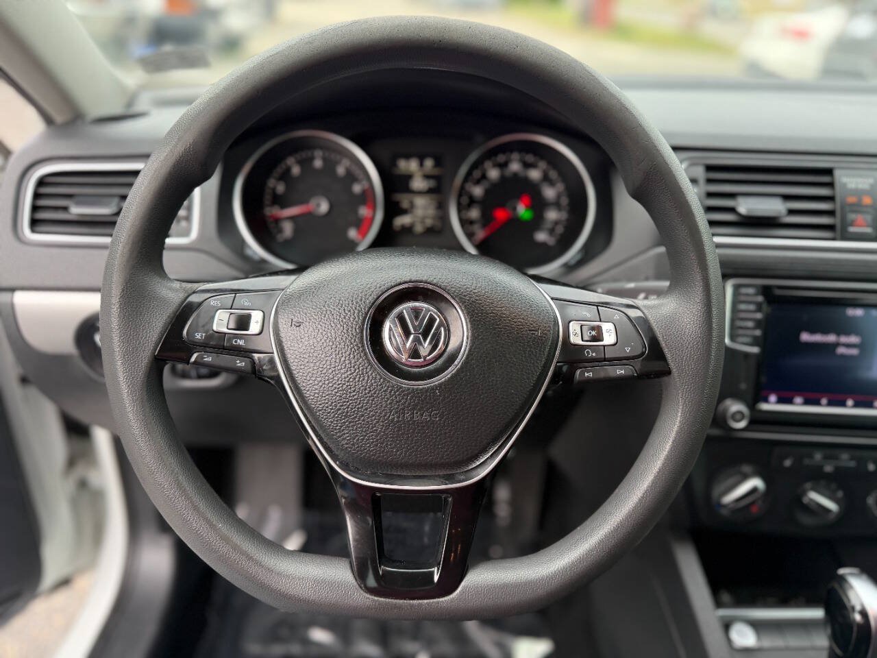 Used 2016 Volkswagen Jetta SE FWD image 15