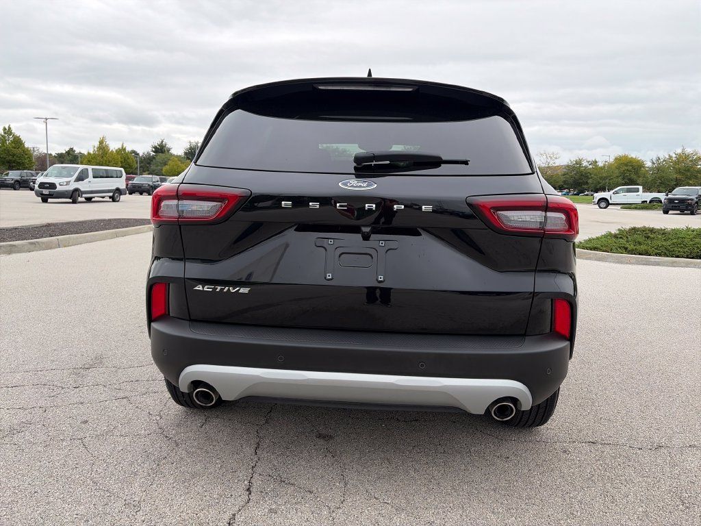 Used 2024 Ford Escape Active w/ Tech Pack #1 FWD image 6