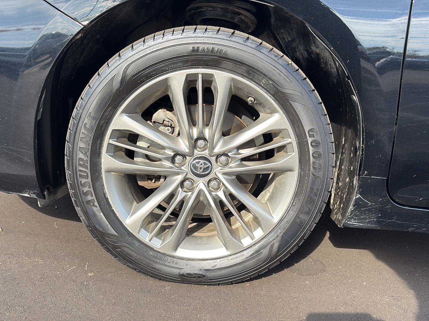 Used 2017 Toyota Camry SE FWD image 18