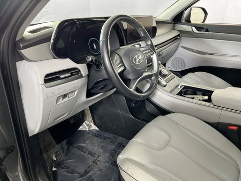 Used 2023 Hyundai Palisade SEL w/ Premium Package image 9
