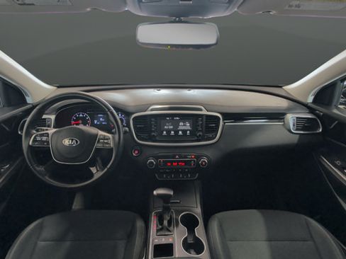 Used 2020 Kia Sorento S AWD/4WD image 11