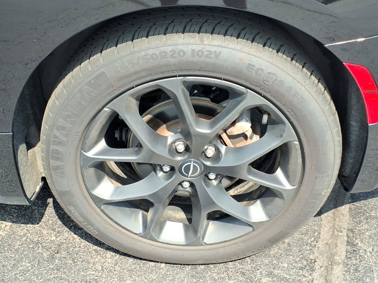Used 2025 Chrysler Pacifica Limited FWD image 21