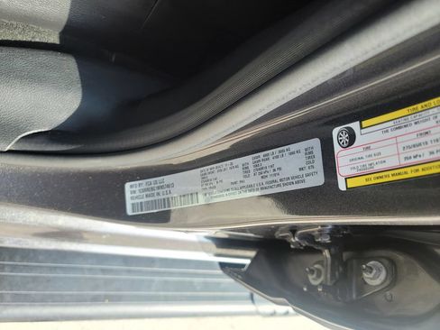Used 2021 RAM 1500 Big Horn RWD image 21