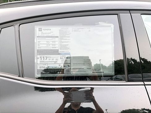 New 2026 Toyota C-HR AWD/4WD image 18