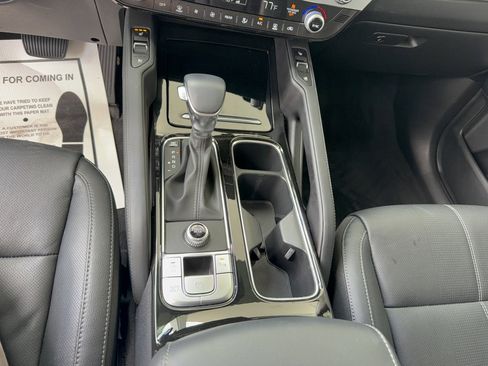 Used 2025 Kia Telluride EX image 26