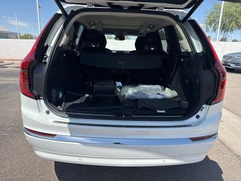 Certified 2025 Volvo XC90 B6 Plus w/ Protection Package Premier AWD/4WD image 8