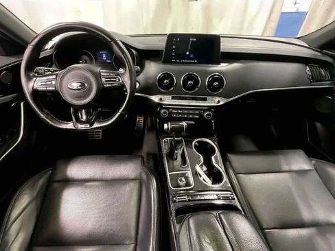 Used 2020 Kia Stinger GT-Line w/ Sun & Sound Package AWD/4WD image 21