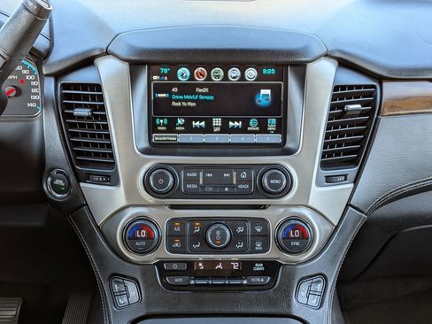 Used 2020 GMC Yukon XL Denali w/ Open Road Package image 21