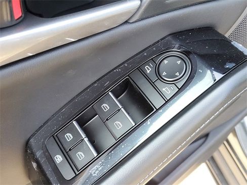 New 2025 MAZDA CX-30 AWD 2.5 S w/ Select Sport Pkg image 21