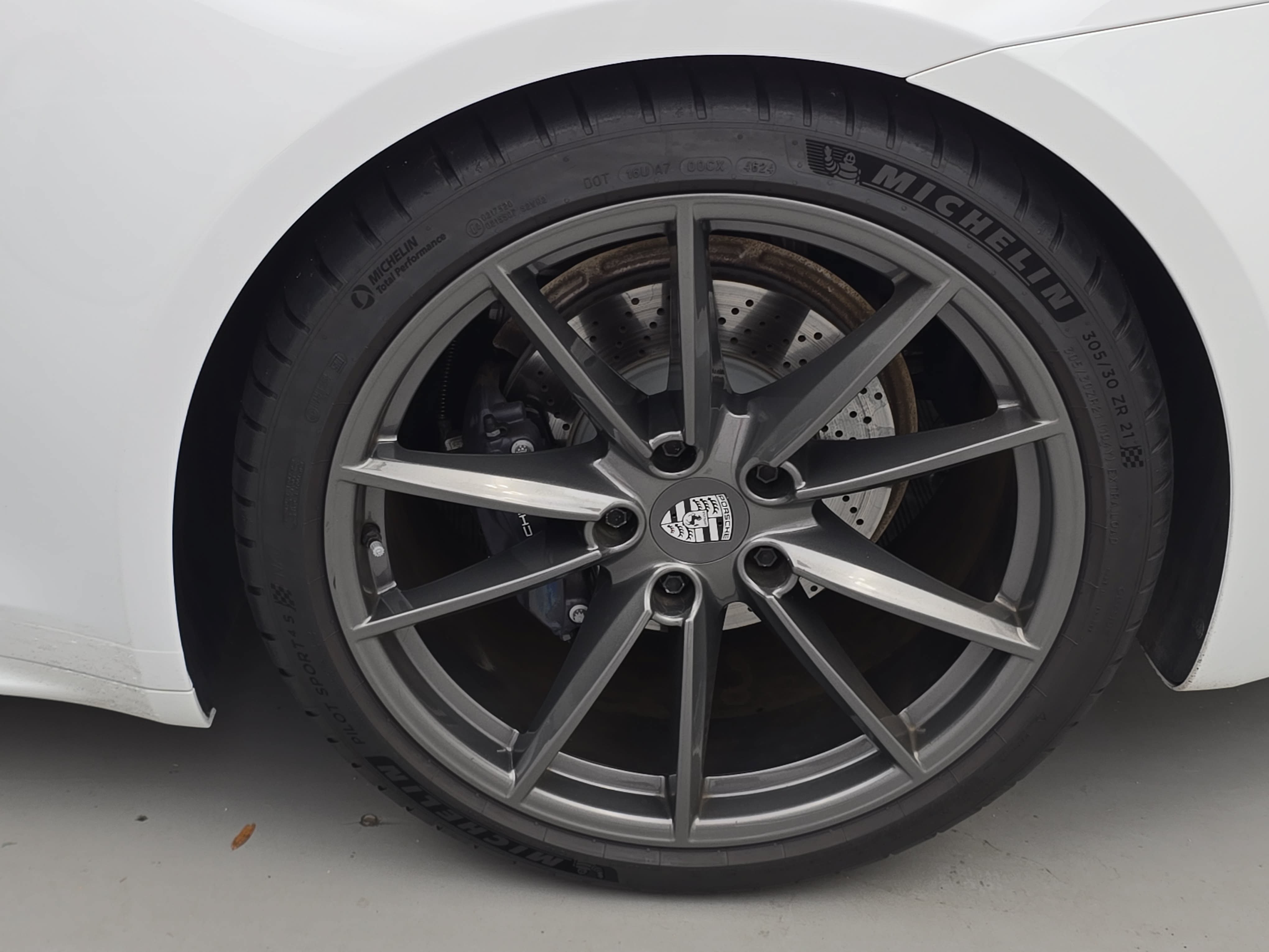 Certified 2023 Porsche 911 Carrera T RWD image 34