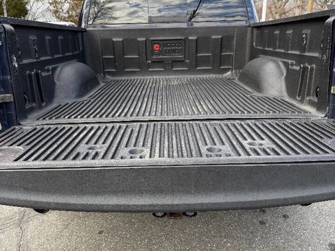 Used 2015 RAM 1500 Laramie w/ Convenience Group image 9