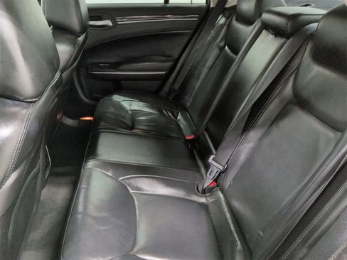 Used 2016 Chrysler 300 Touring w/ Limited Group image 21