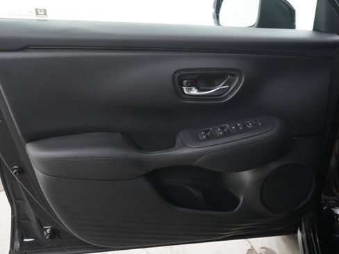 Used 2025 Honda HR-V LX image 21