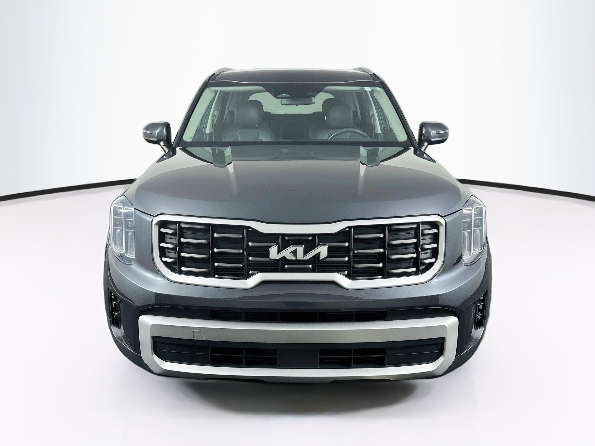 Used 2024 Kia Telluride S FWD image 2
