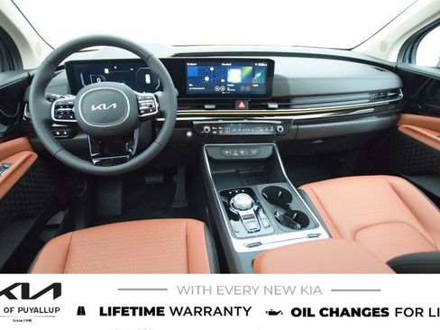 New 2025 Kia Carnival SX Prestige image 17