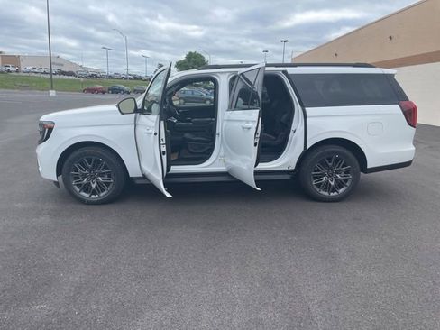 New 2026 Ford Expedition Max Platinum AWD/4WD image 12