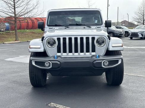 Used 2023 Jeep Wrangler Unlimited Sahara w/ Cold Weather Group image 9