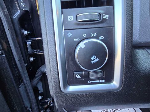 Used 2020 RAM 1500 Warlock AWD/4WD image 18