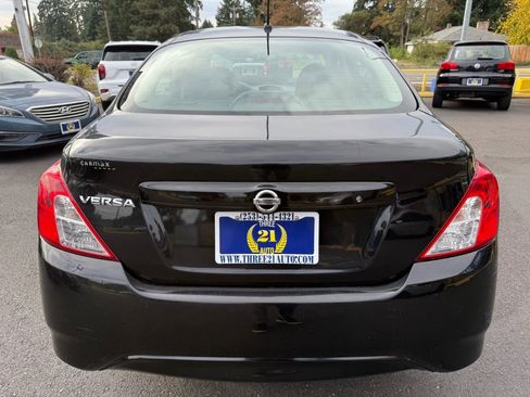 Used 2017 Nissan Versa S image 4