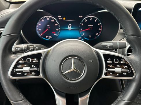 Used 2022 Mercedes-Benz GLC 300 image 22
