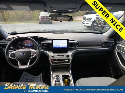 Used 2021 Ford Explorer XLT w/ Equipment Group 202A image 16