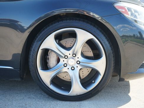 Used 2014 Mercedes-Benz S 550 Sedan image 4