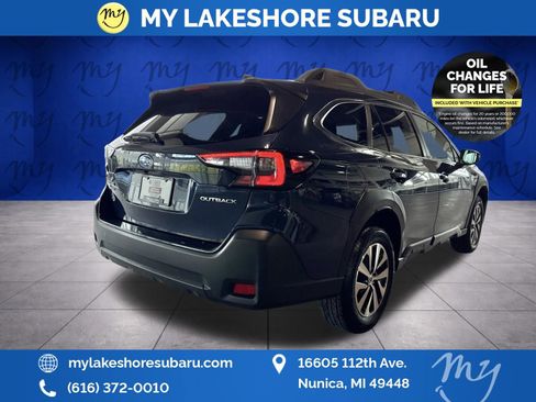 Certified 2025 Subaru Outback Premium AWD/4WD image 11
