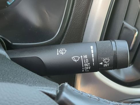 Used 2018 GMC Canyon SLE w/ SLE Convenience Package image 28