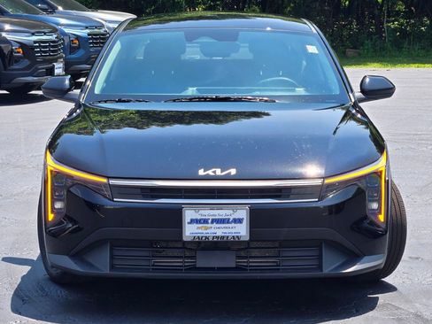 Used 2025 Kia K4 FWD image 4
