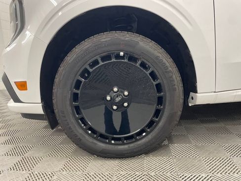 New 2025 Ford Maverick Lobo image 13