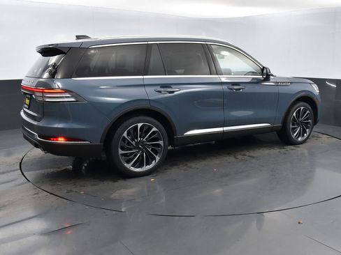New 2026 Lincoln Aviator Reserve w/ Luxury Package image 4