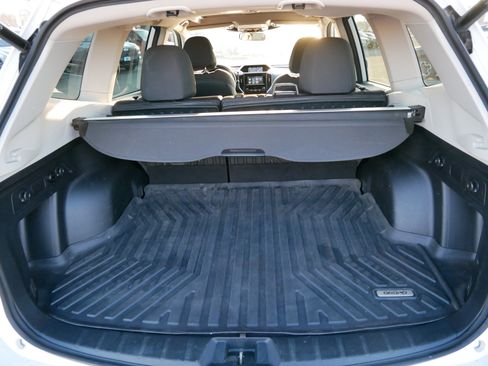 Used 2023 Subaru Forester Premium image 18