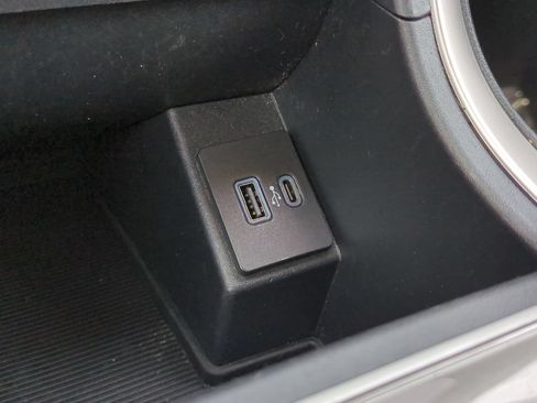 Used 2024 Ford Edge SEL AWD/4WD image 21