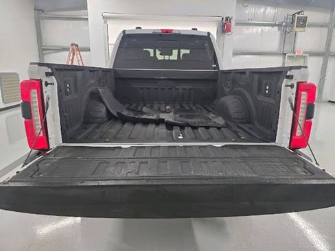 Used 2024 Ford F250 Lariat w/ FX4 Off-Road Package AWD/4WD image 5