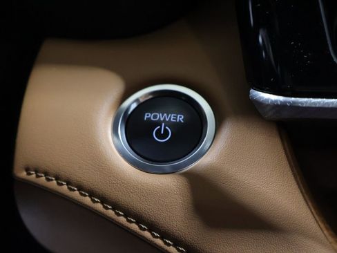 Used 2025 Toyota Highlander Platinum image 29