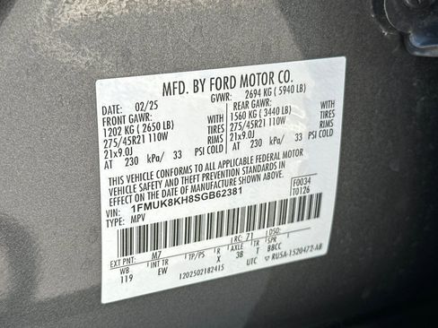 Certified 2025 Ford Explorer ST-Line w/ ST-Line Street Pack AWD/4WD image 31