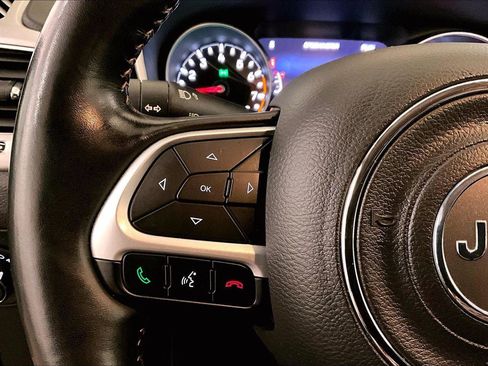 Used 2021 Jeep Compass Latitude w/ Sun and Sound Group image 17