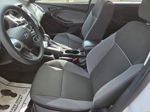Used 2012 Ford Focus SE FWD image 18