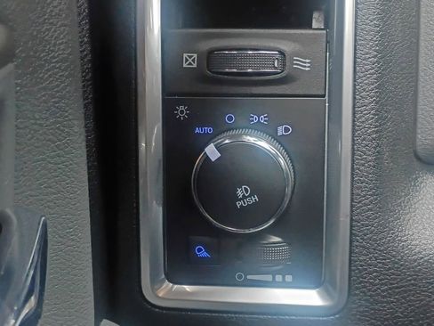 Used 2018 RAM 1500 Big Horn AWD/4WD image 12