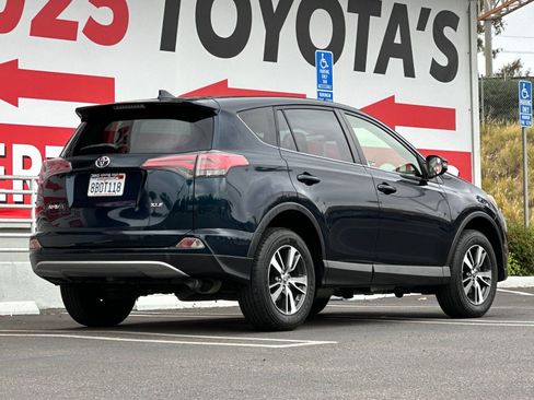 Used 2018 Toyota RAV4 XLE w/ Preferred Accessory Package image 5