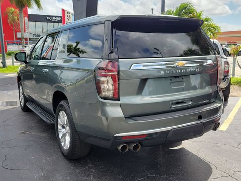 Used 2023 Chevrolet Suburban Premier AWD/4WD image 6