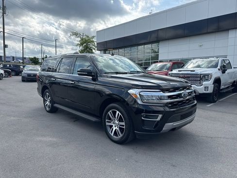 Used 2024 Ford Expedition Max Limited RWD image 1
